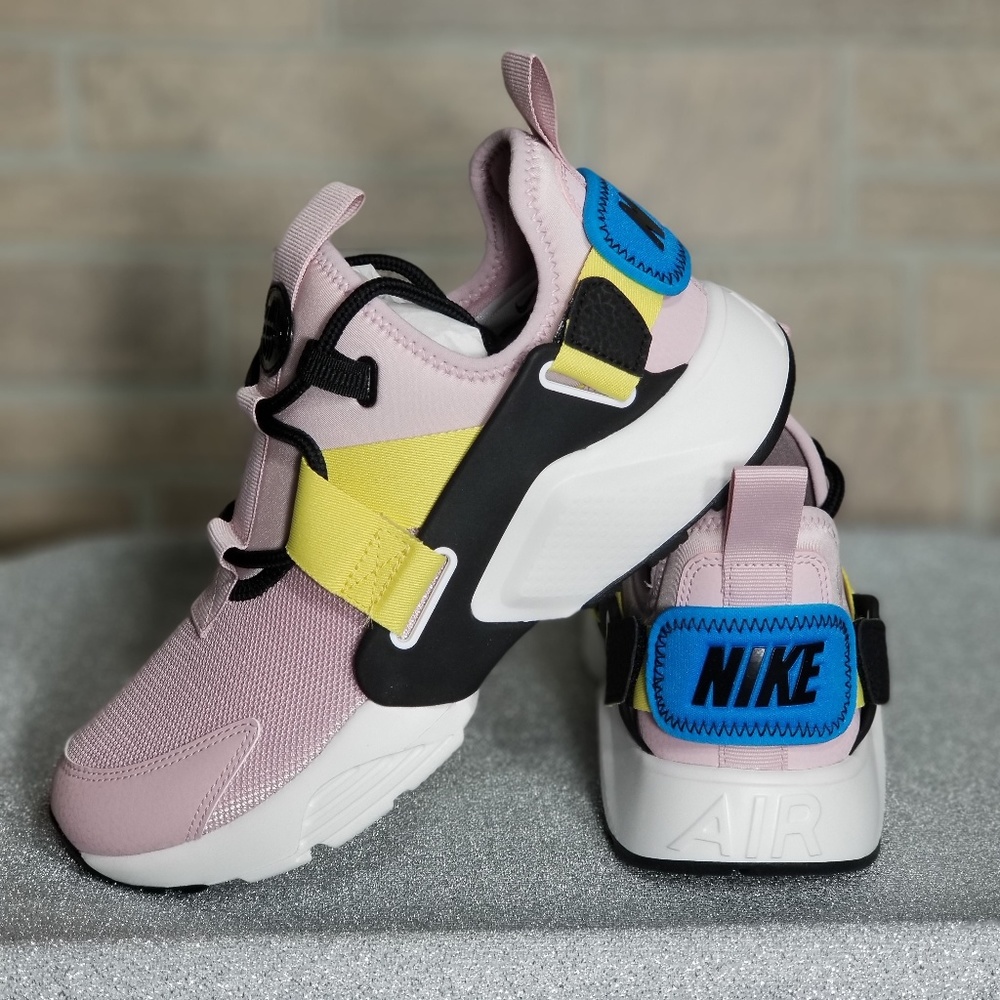 Nike Air Huarache City Low - Picture 4 of 4